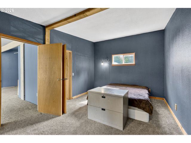 72 BRUNNING Rd, Stevenson, WA 98648