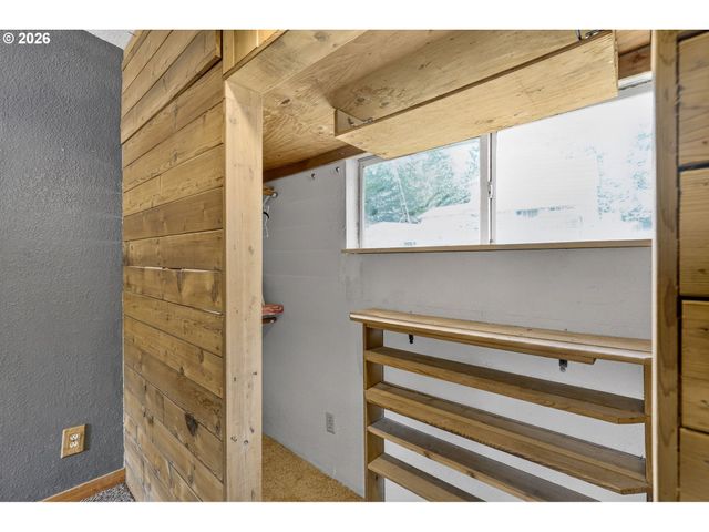 72 BRUNNING Rd, Stevenson, WA 98648