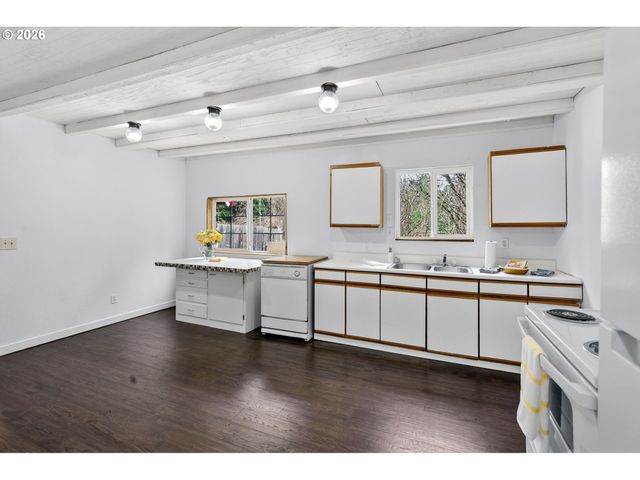 72 BRUNNING Rd, Stevenson, WA 98648