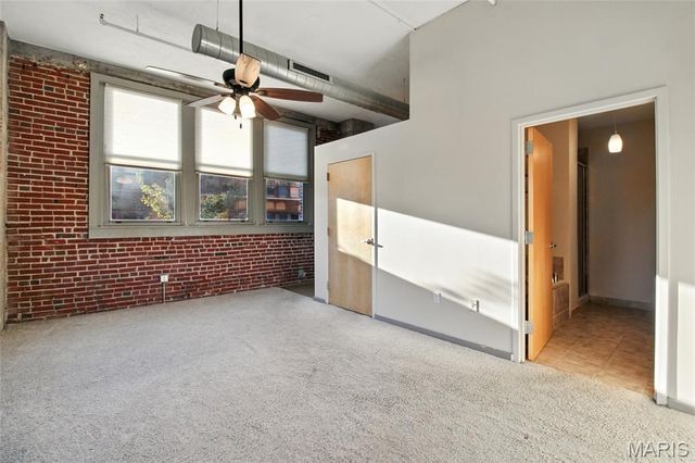 1627 Locust Street 202, St Louis, MO 63103