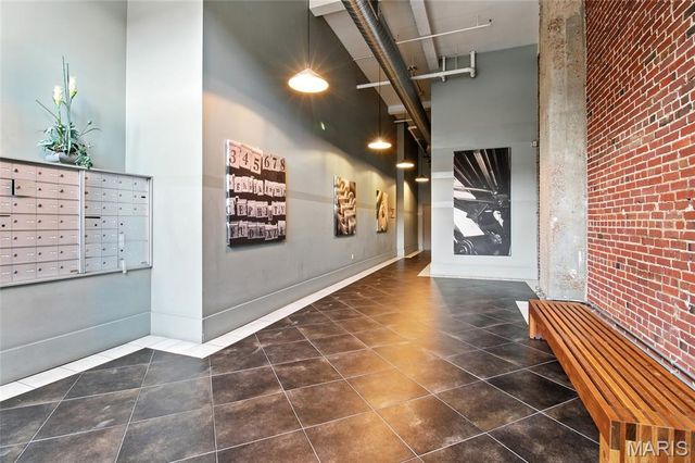 1627 Locust Street 202, St Louis, MO 63103