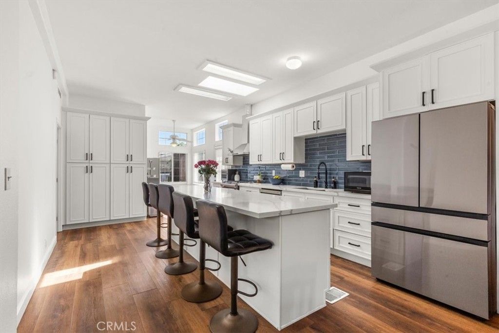 Image 16 of property listing at 201 Crow Lane, Fountain Valley, CA 92708