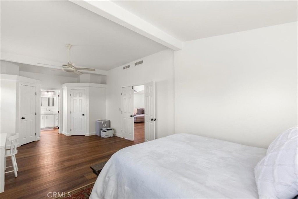 Image 20 of property listing at 201 Crow Lane, Fountain Valley, CA 92708