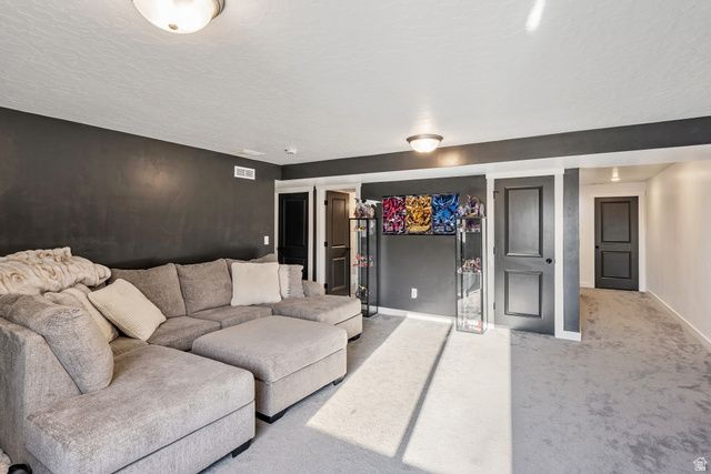 915 N EVELYN ST, Farmington, UT 84025