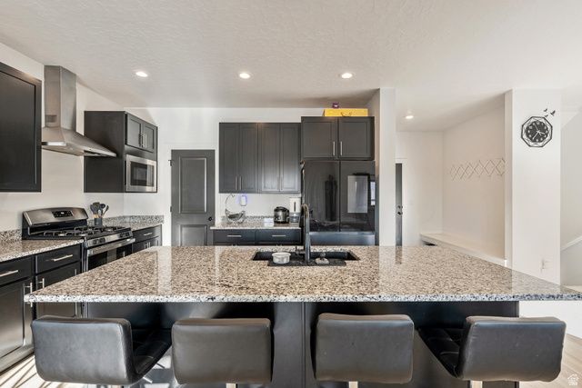 915 N EVELYN ST, Farmington, UT 84025