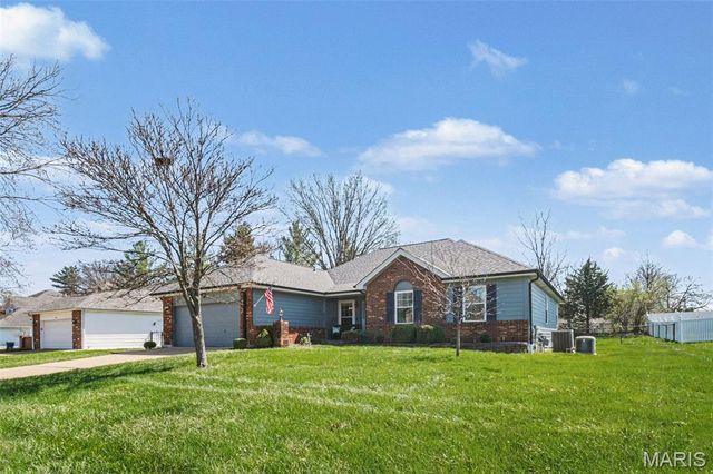 9560 Banyon Tree Court, St Louis, MO 63126