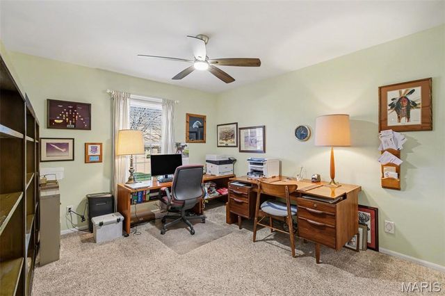 9560 Banyon Tree Court, St Louis, MO 63126