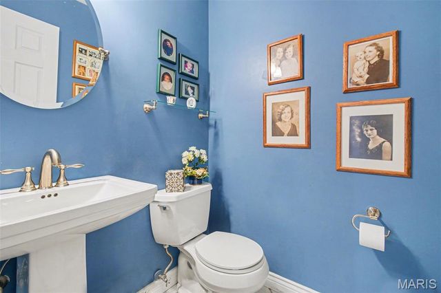 9560 Banyon Tree Court, St Louis, MO 63126