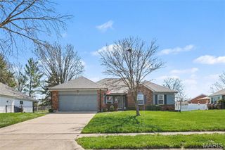9560 Banyon Tree Court, St Louis, MO 63126