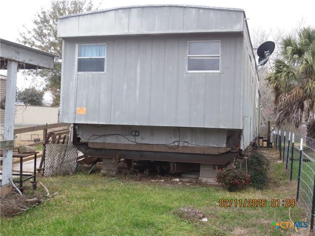 103 Shannon Drive, Victoria, TX 77904