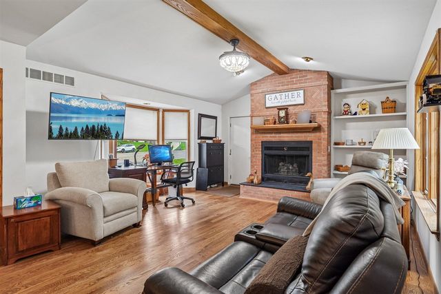 4242 Glen Eden Court, Ann Arbor, MI 48103