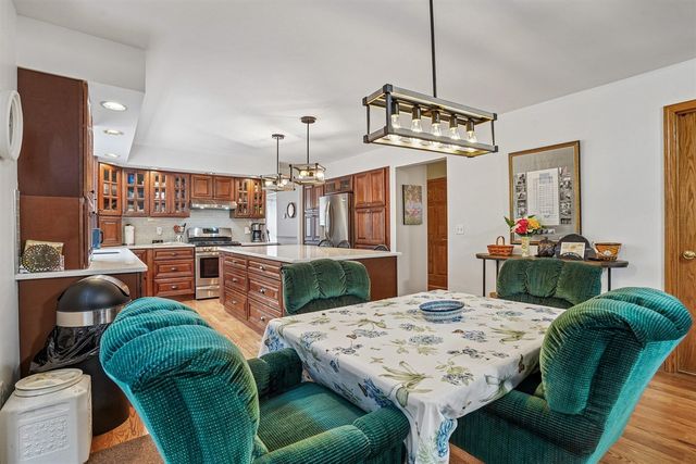 4242 Glen Eden Court, Ann Arbor, MI 48103