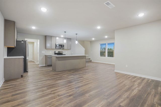 832 Winchester Street, Holland, MI 49423