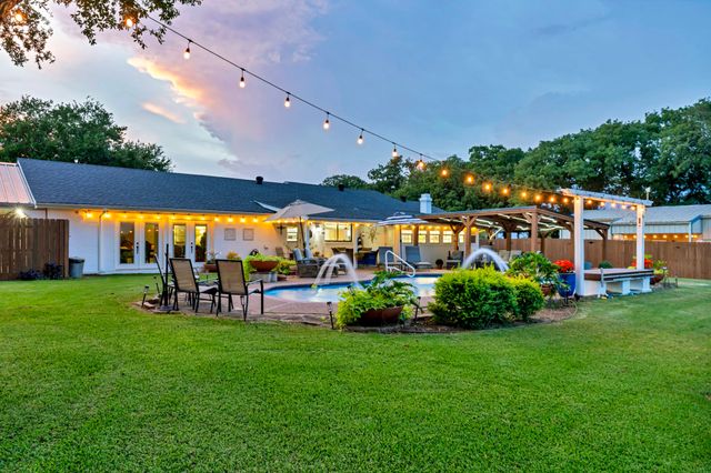 6155 Stephenson Levy Road, Fort Worth, TX 76140