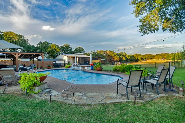 6155 Stephenson Levy Road, Fort Worth, TX 76140