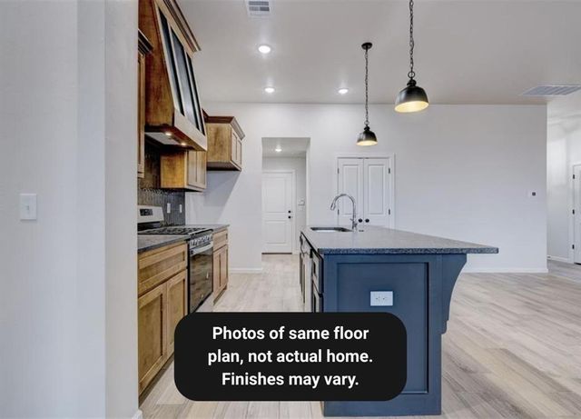 118 Mountain Laurel Way, Noble, OK 73068