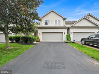 1082 STILLWOOD CIR, Lititz, PA 17543