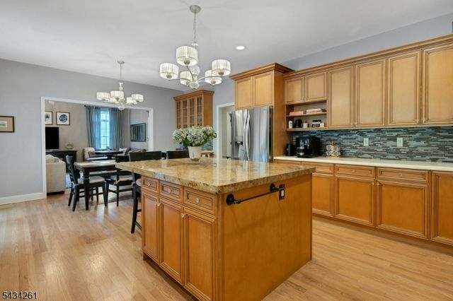 5 Coe Farm Rd, Mendham Twp., NJ 07945