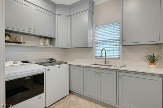 5 Coe Farm Rd, Mendham Twp., NJ 07945
