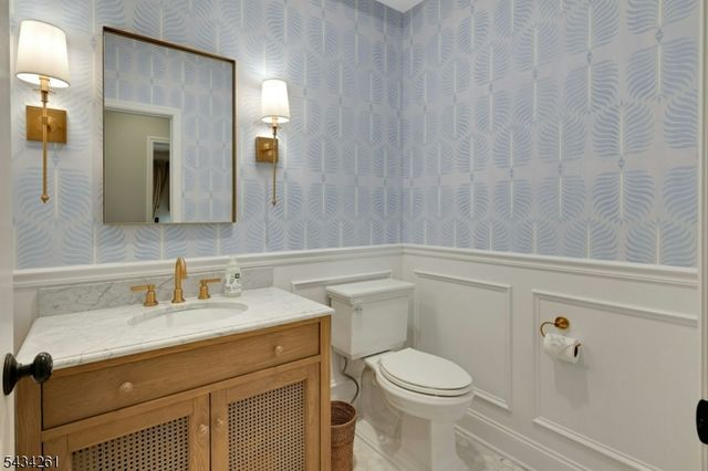 5 Coe Farm Rd, Mendham Twp., NJ 07945