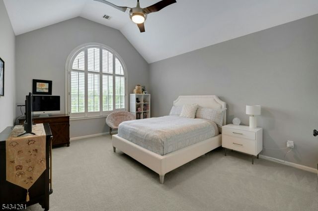 5 Coe Farm Rd, Mendham Twp., NJ 07945