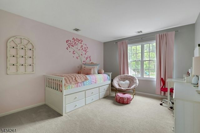 5 Coe Farm Rd, Mendham Twp., NJ 07945