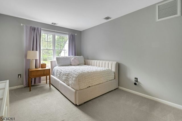 5 Coe Farm Rd, Mendham Twp., NJ 07945