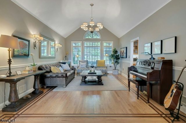 5 Coe Farm Rd, Mendham Twp., NJ 07945