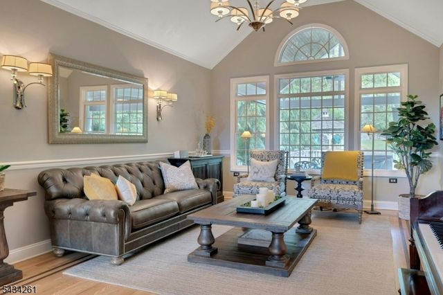 5 Coe Farm Rd, Mendham Twp., NJ 07945
