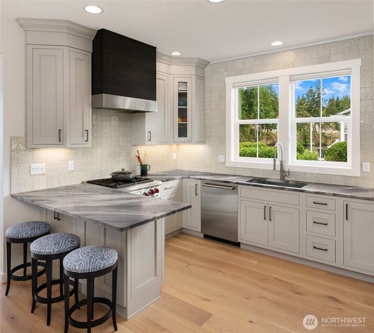 220 Anchor Lane, Port Ludlow, WA 98365
