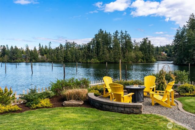 220 Anchor Lane, Port Ludlow, WA 98365