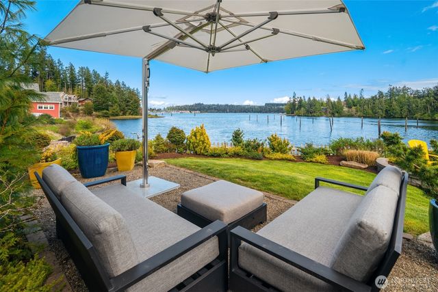 220 Anchor Lane, Port Ludlow, WA 98365
