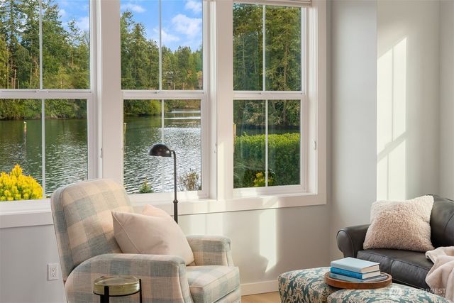 220 Anchor Lane, Port Ludlow, WA 98365