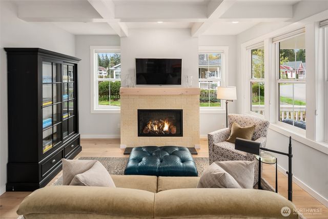 220 Anchor Lane, Port Ludlow, WA 98365