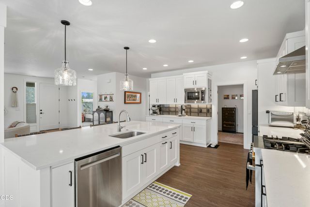20546 Murphy Road, Bend, OR 97702