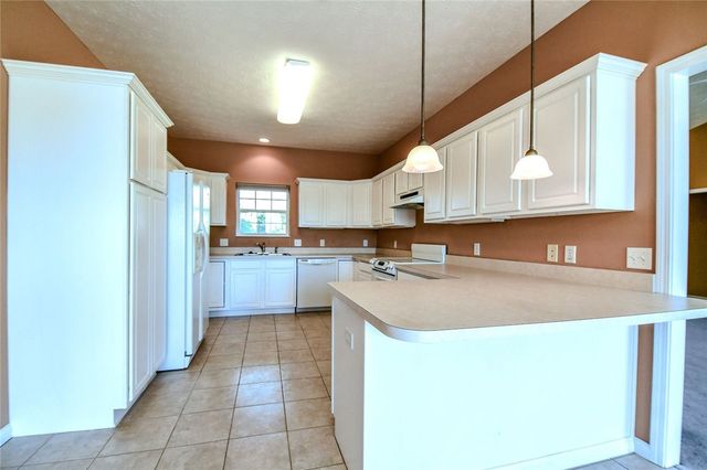 6380 Pin Oak Court, Huber Heights, OH 45424