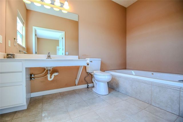 6380 Pin Oak Court, Huber Heights, OH 45424
