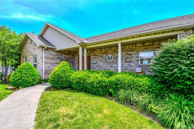 6380 Pin Oak Court, Huber Heights, OH 45424
