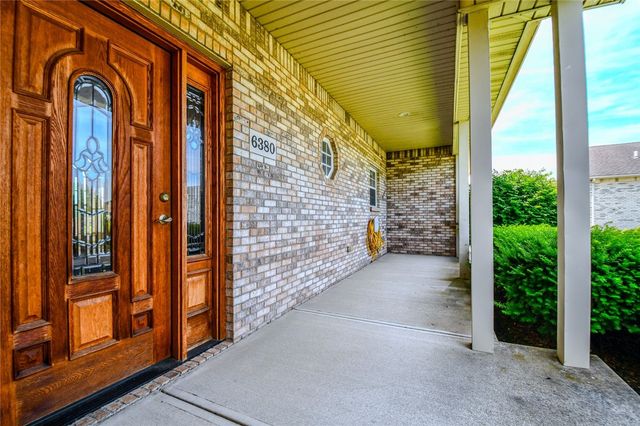 6380 Pin Oak Court, Huber Heights, OH 45424