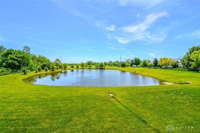 6380 Pin Oak Court, Huber Heights, OH 45424