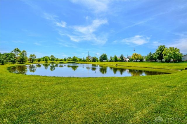 6380 Pin Oak Court, Huber Heights, OH 45424