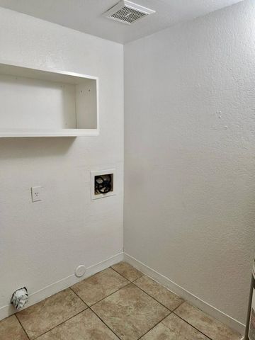 2846 E Kathleen Road 102, Phoenix, AZ 85032