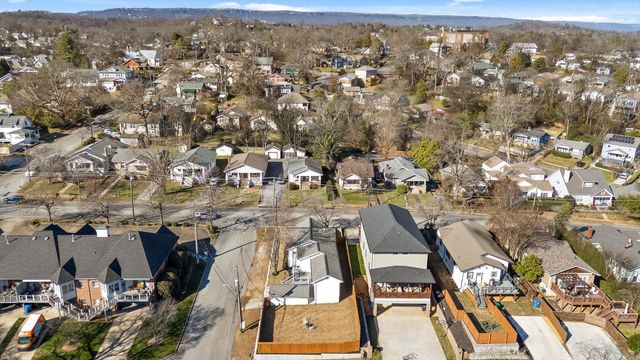 612 Barton Avenue, Chattanooga, TN 37405