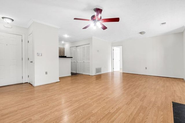 1452 KEYS CROSSING Drive, Brookhaven, GA 30319