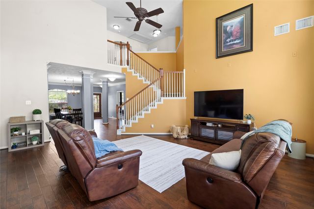 14807 Summer Knoll Lane, Houston, TX 77044