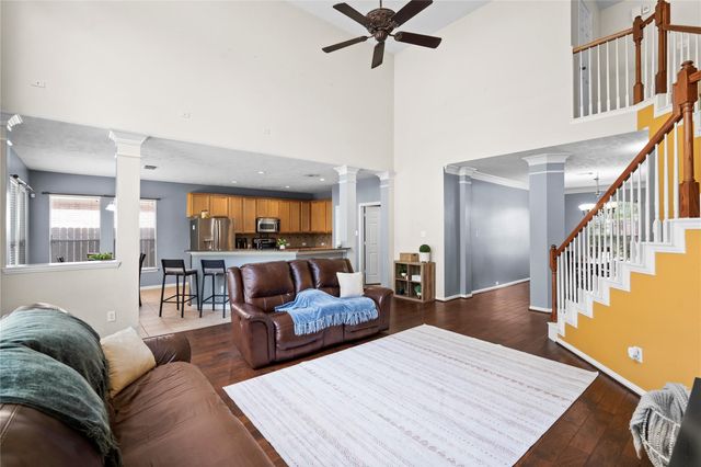 14807 Summer Knoll Lane, Houston, TX 77044