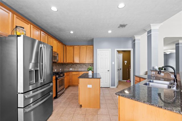 14807 Summer Knoll Lane, Houston, TX 77044