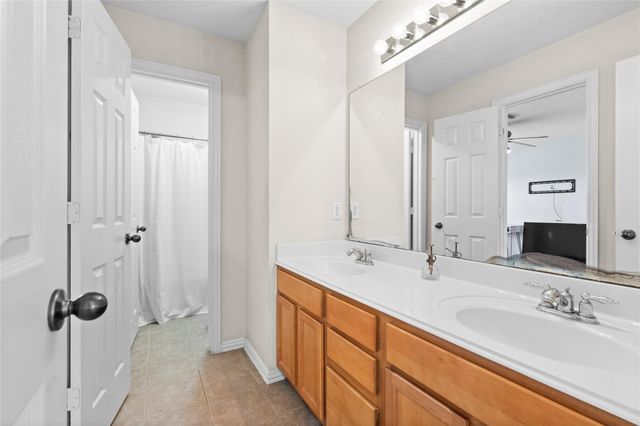 14807 Summer Knoll Lane, Houston, TX 77044