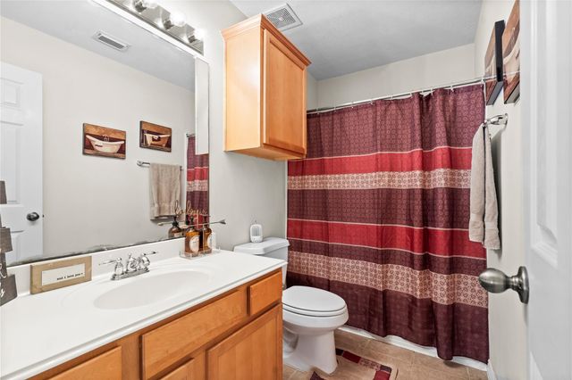 14807 Summer Knoll Lane, Houston, TX 77044