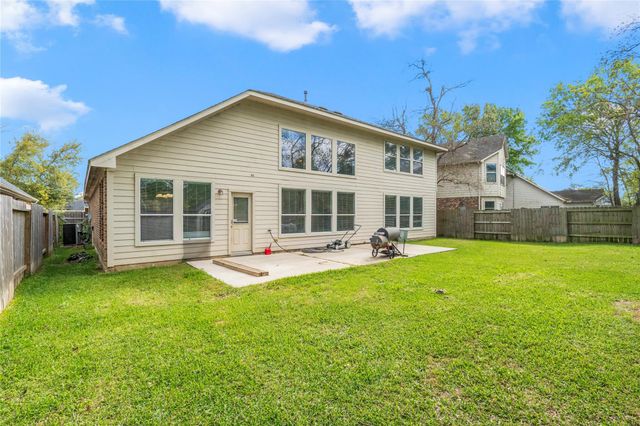 14807 Summer Knoll Lane, Houston, TX 77044